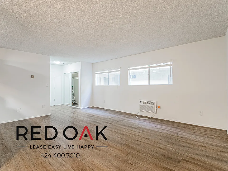 1539 N Alexandria Ave #103