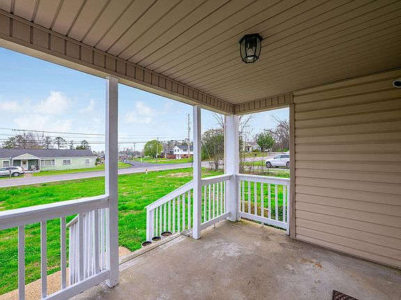 5th image of 312 Forrest Rd