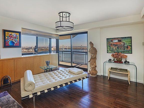 5th image of 1725 York Ave APT 26C