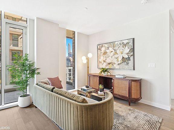 3rd image of 505 W 43rd St #11D