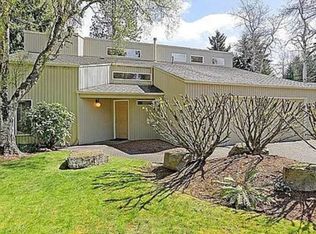 6760 80th Ave SE, Mercer Island, WA 98040