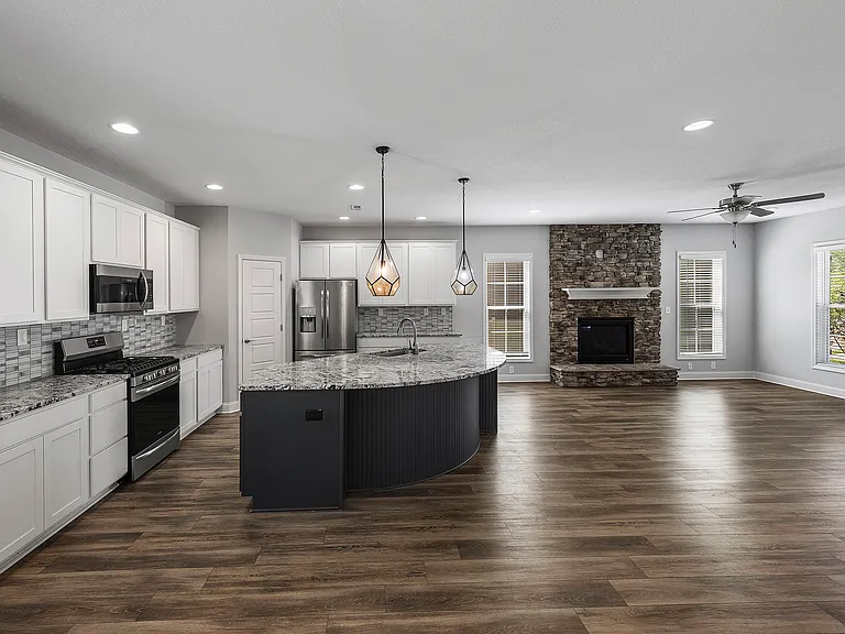 2107 Kangaroo Ln — Photo 13