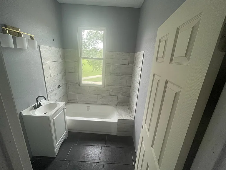 3079 N 22nd St — Photo 3
