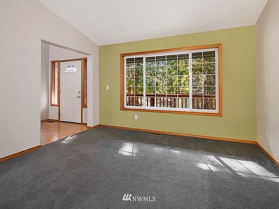 4th image of 21812 133rd Avenue SE