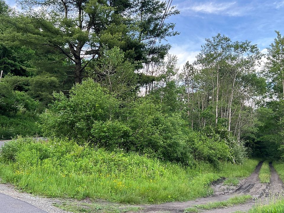 2nd image of 46 Bennett Hill Rd