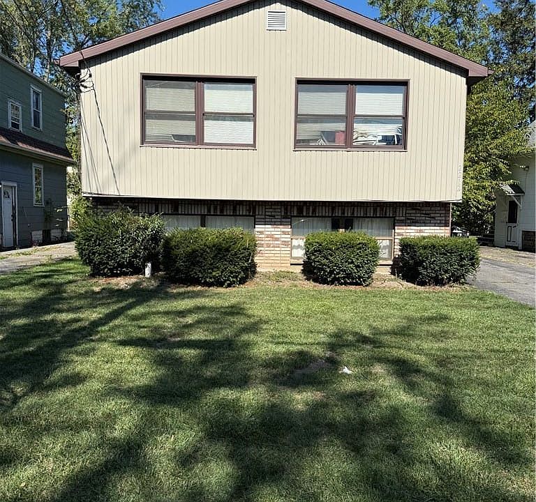 1st image of 2210 Weston Ave
