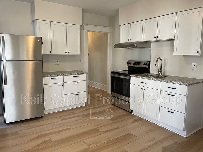 1st image of 211 Ballston Ave #3