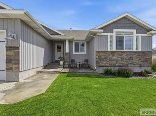 5523 S Lakefield Cir, Ammon, ID 83406