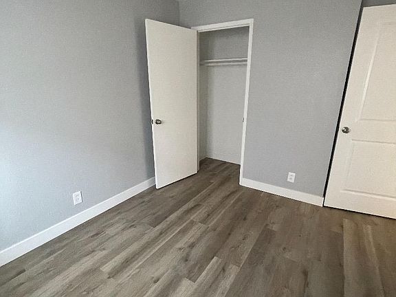 5th image of 1732 Ross Cir
