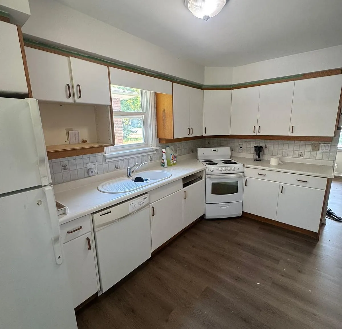 5 bed, $3,575 — Photo 3