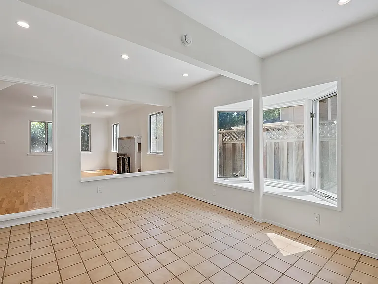 1486 Richards Ave — Photo 14