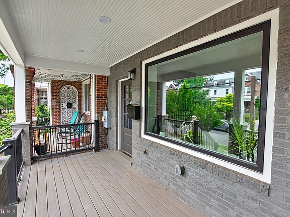 3rd image of 417 Ingraham St NW