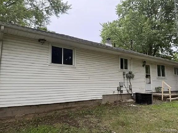 2nd image of 5407 Oak Grove Rd