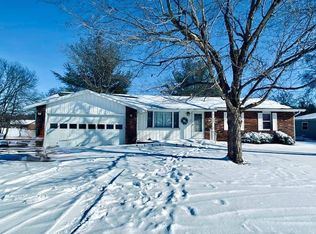 354 Northwood Ln, Salem, IL 62881