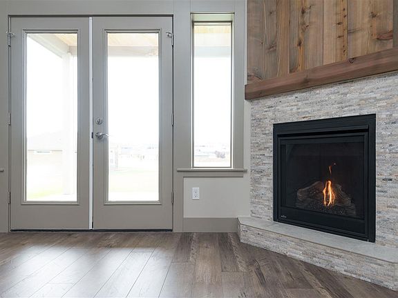 2nd image of 4809 Bighorn Dr