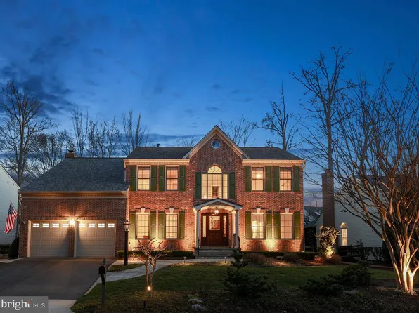 20483 Quarterpath Trace Cir, Sterling, VA 20165