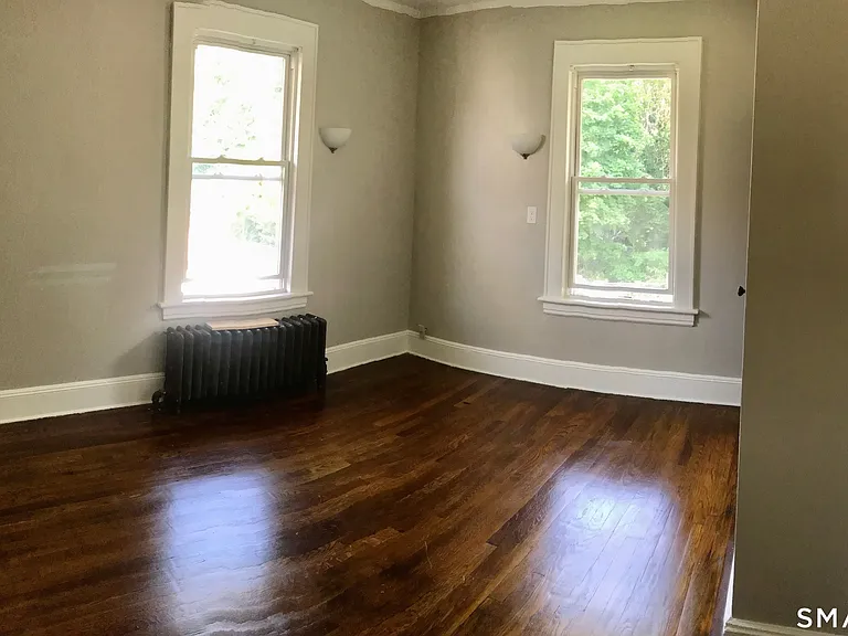 50 Catherine St #2 — Photo 10