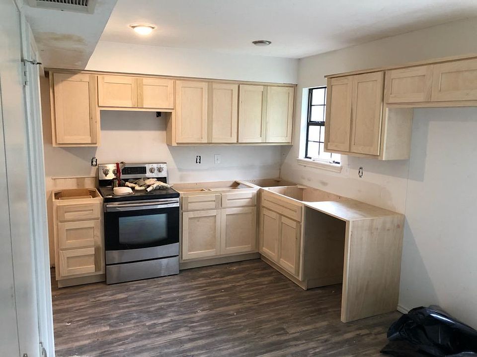2nd image of 5611 S Juniper Pl