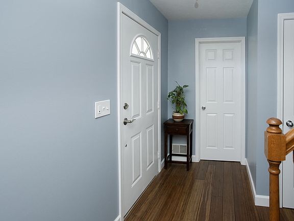 7331 jamaica ln-103