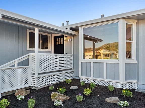 3rd image of 423 Cambiaso Place