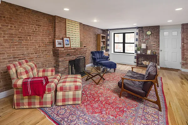 Rented by Compass | media 15