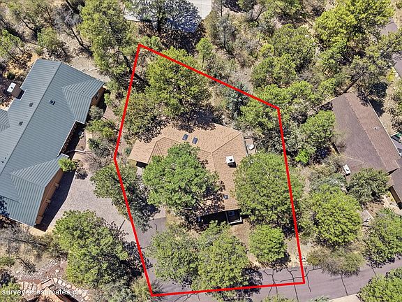 3rd image of 1750 CAMBRIDGE Drive