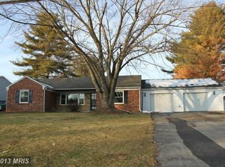 17900 Oak Ridge Dr, Hagerstown, MD 21740