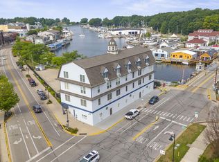 532 Dyckman Ave #B1A, South Haven, MI 49090