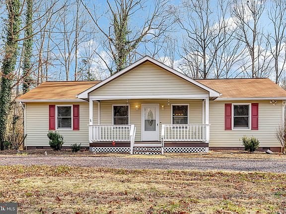 2nd image of 5218 Wyndemere Cir