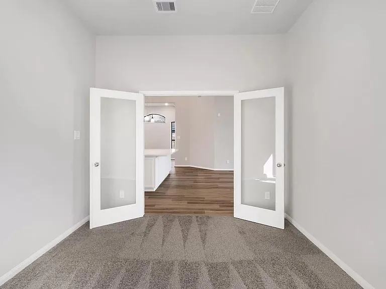 7918 Summit Trail Ln — Photo 6
