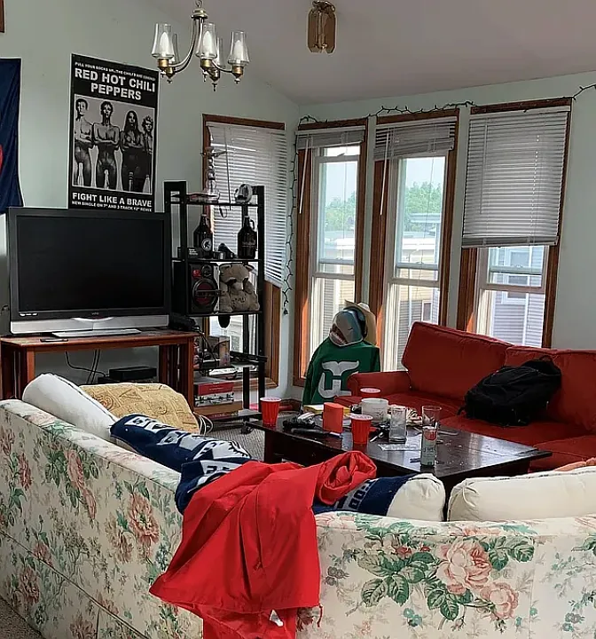 33 Lawn St #2