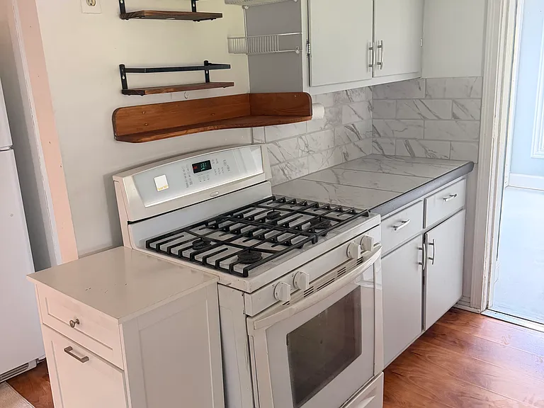 2137 River Rd — Photo 8
