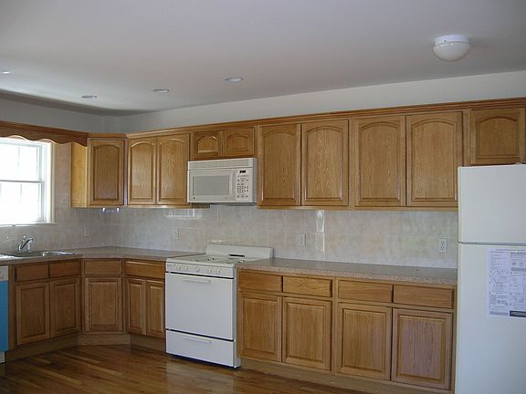      Spacious Kitchen
