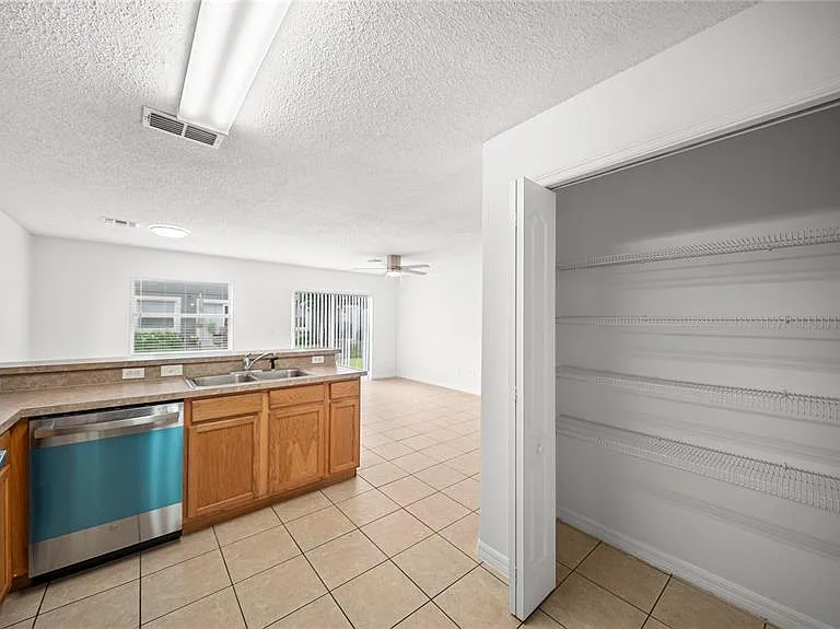 12649 Somerset Oaks St — Photo 20