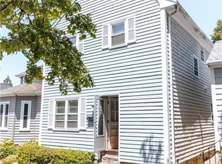 28 Dixon St, Newport, RI 02840