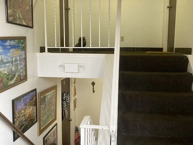 Hillcrest Avenue Apartments — Photo 14