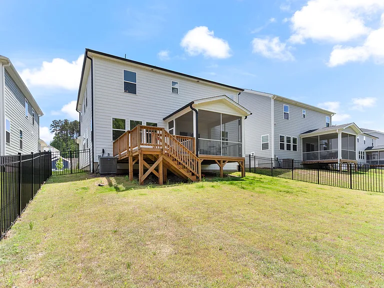 1537 Underbrush Dr — Photo 43