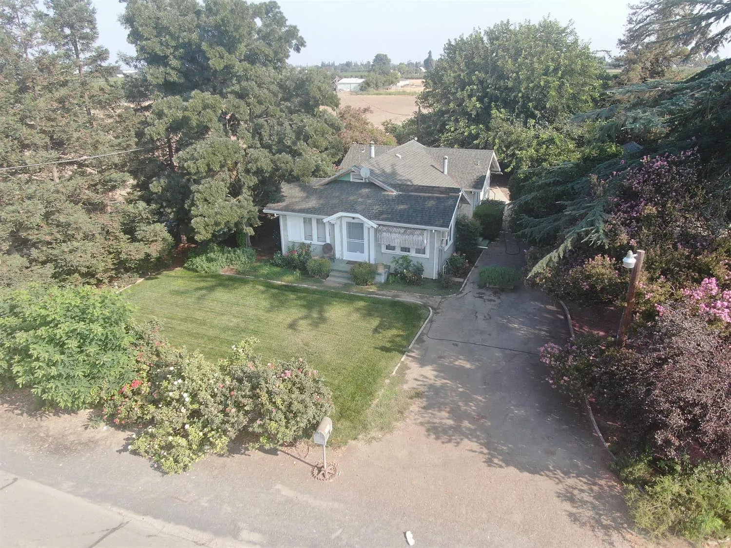 7061 E Kettleman Ln photo 1