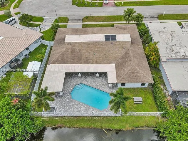 16610 Royal Poinciana Ct — Photo 16