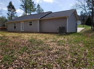 437 Summer Ridge Dr, Stanley, NC 28164
