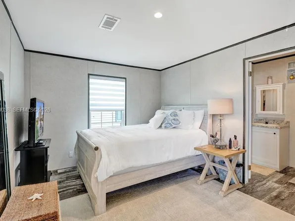 315 NE Cardinal Ln #L25, Jensen Beach, FL 34957