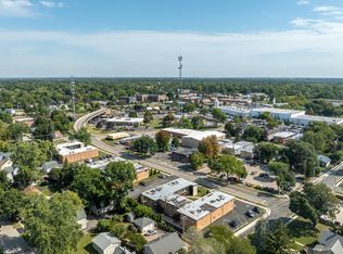 306 Wilson Ave #G, West Chicago, IL 60185