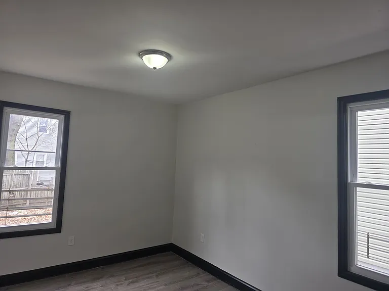 653 S 20th St #1 — Photo 7