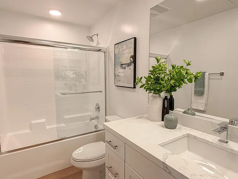 BRAND-NEW Euclid Apartments | National City — Photo 26