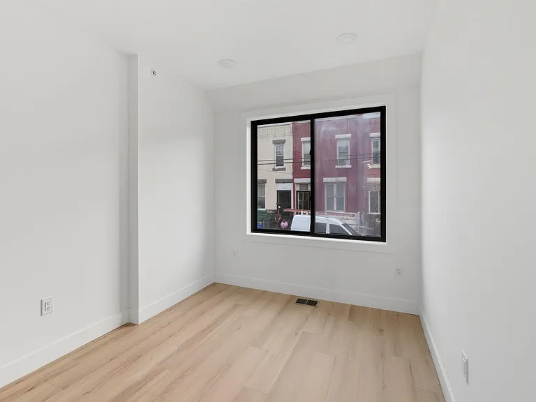 2713 W Montgomery Ave #A — Photo 9
