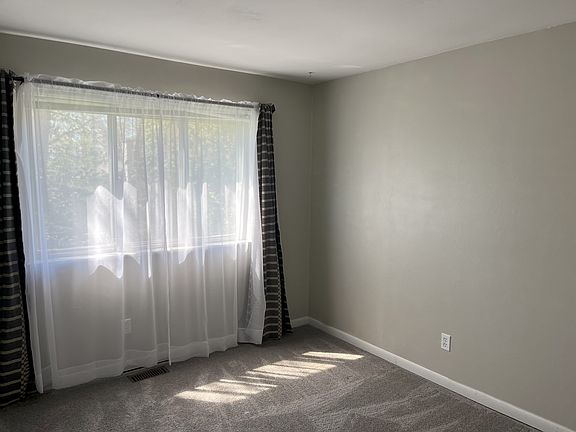 3rd image of 2064 Clear View Dr
