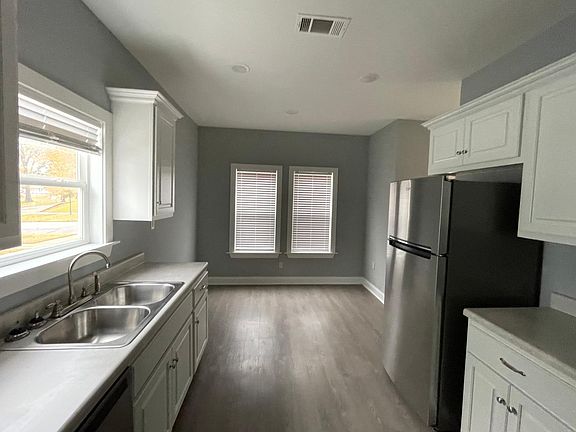 5th image of 525 Magazine St