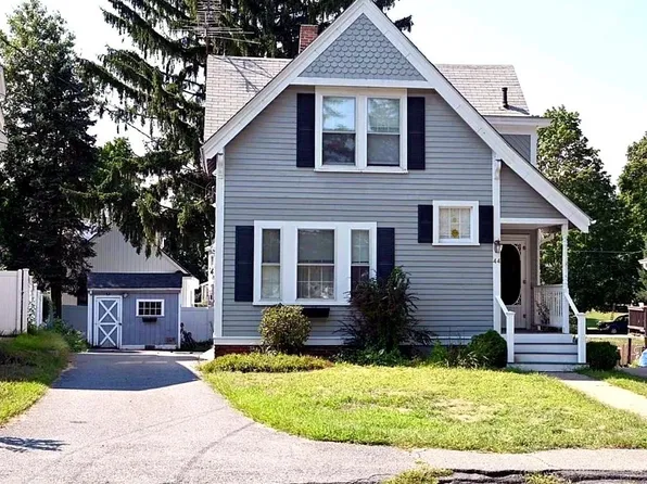 44 Lincoln St, Hudson, MA 01749