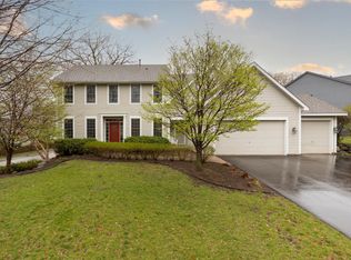 8697 Cottonwood Ln, Eden Prairie, MN 55347