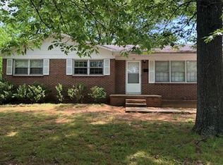 319 Clapp St, Graham, NC 27253